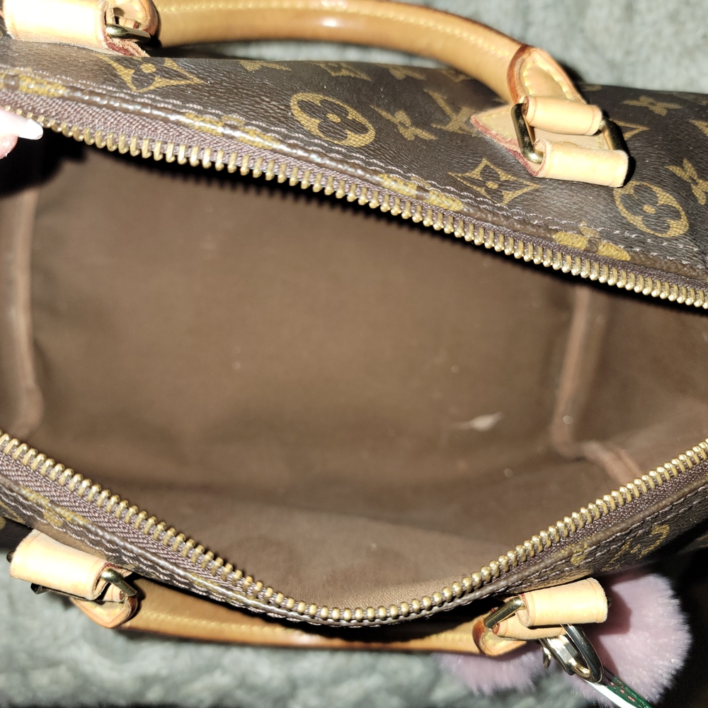 Louis Vuitton Brown Monogram Handbag - Picture 3 of 8